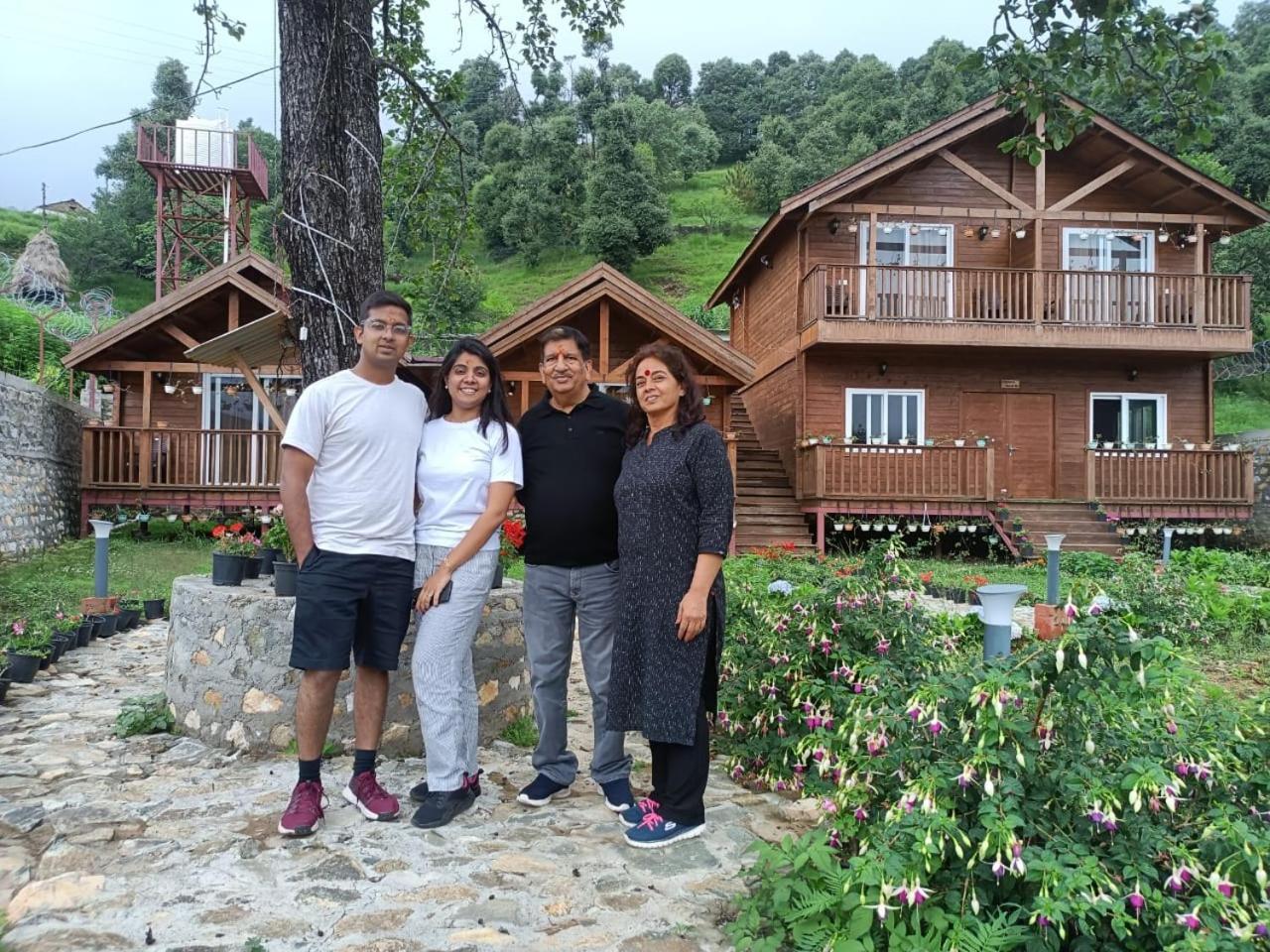 Vanprastha Resorts Dwarahat エクステリア 写真